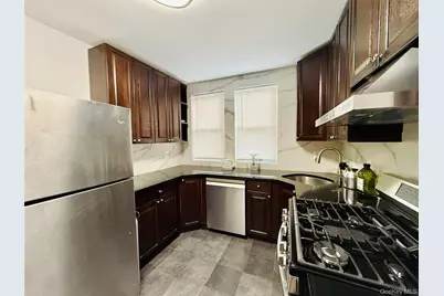 1616 Pilgrim Avenue, Bronx, NY 10461 - Photo 2