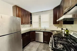 1616 Pilgrim Ave, Bronx, NY 10461 - Photo 2