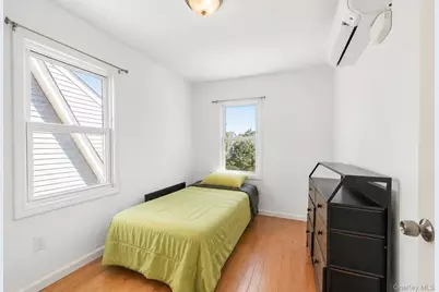 112-38 200th Street, Saint Albans, NY 11412 - Photo 12