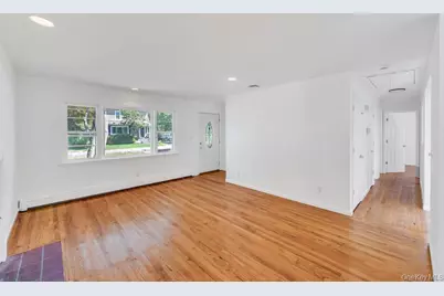 40 Fenwick Street, Greenlawn, NY 11740 - Photo 4