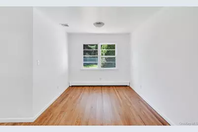 40 Fenwick Street, Greenlawn, NY 11740 - Photo 6