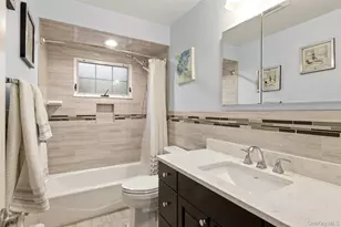 3 Cromwell Rd, Carle Place, NY 11514 - Photo 20