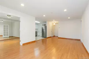 1 Ipswich Ave, Great Neck, NY 11021 - Photo 10
