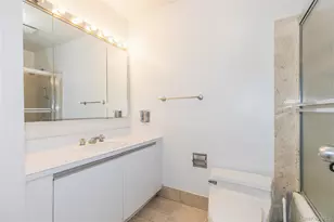 1 Ipswich Ave, Great Neck, NY 11021 - Photo 16
