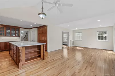 136 Wilmot Circle, Scarsdale, NY 10583 - Photo 14