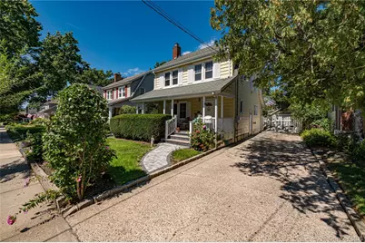 69 Bar Beach Road, Port Washington, NY 11050 - Photo 2
