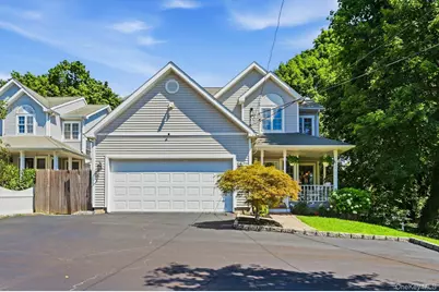 627 Main Street, Northport, NY 11768 - Photo 2