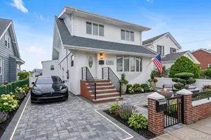 160-35 99th St, Howard Beach, NY 11414 - Photo 32