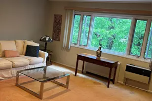 40 Lawrence Dr, White Plains, NY 10603 - Photo 18