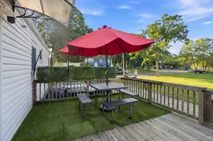 731 Muncey Rd, West Islip, NY 11795 - Photo 18