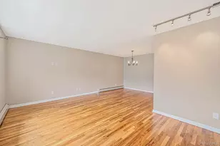 21 Pearsall Pl, Deer Park, NY 11729 - Photo 10