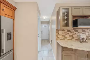 21 Pearsall Pl, Deer Park, NY 11729 - Photo 18