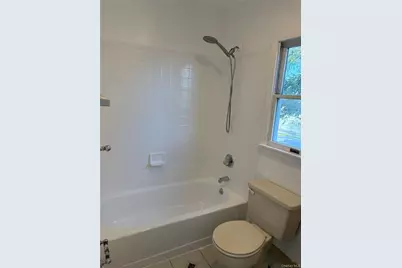 1975 Lenox Avenue, East Meadow, NY 11554 - Photo 28