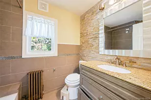695 Front St, Hempstead, NY 11550 - Photo 42