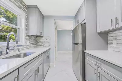 695 Front Street, Hempstead, NY 11550 - Photo 18