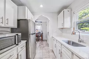 695 Front St, Hempstead, NY 11550 - Photo 38