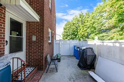 695 Front Street, Hempstead, NY 11550 - Photo 6