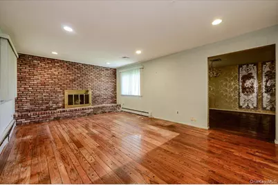 44 E Half Hollow Road, Dix Hills, NY 11746 - Photo 16