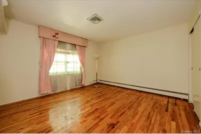 44 E Half Hollow Road, Dix Hills, NY 11746 - Photo 26