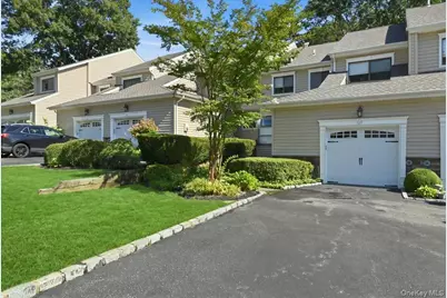 49 Villas Circle, Melville, NY 11747 - Photo 38