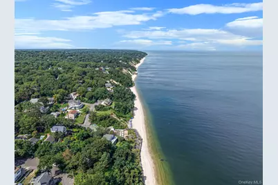 8 Triton Road, Rocky Point, NY 11778 - Photo 20