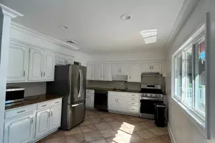 10 Dartmouth Dr, Deer Park, NY 11729 - Photo 2