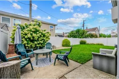 257 Neptune Boulevard, Long Beach, NY 11561 - Photo 22