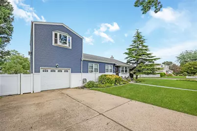 108 Woods Avenue, Malverne, NY 11565 - Photo 2