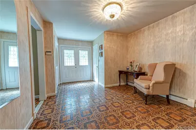 8 Salisbury Drive N, East Northport, NY 11731 - Photo 8
