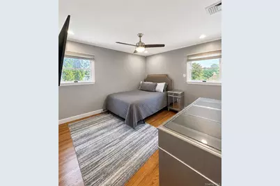 2426 Freeport Street, Wantagh, NY 11793 - Photo 8