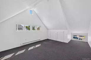 17 Berry Ln, Hicksville, NY 11801 - Photo 24