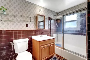 411 New Hyde Park Rd, New Hyde Park, NY 11040 - Photo 26