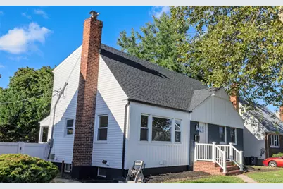 843 Jerusalem Avenue, Merrick, NY 11566 - Photo 2