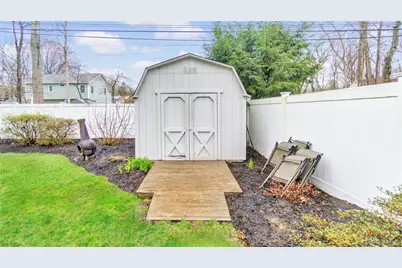 33 Spencer Lane, Stony Brook, NY 11790 - Photo 8