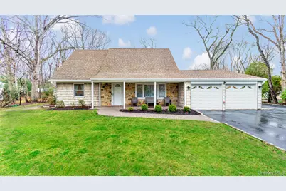 33 Spencer Lane, Stony Brook, NY 11790 - Photo 1