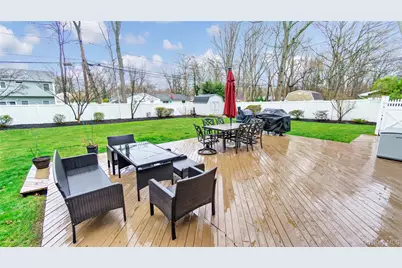 33 Spencer Lane, Stony Brook, NY 11790 - Photo 12
