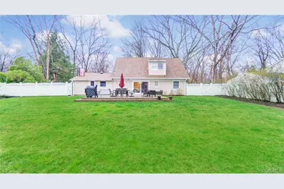 33 Spencer Lane, Stony Brook, NY 11790 - Photo 6