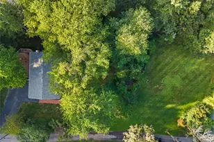 635 S Pascack, Chestnut Ridge, NY 10977 - Photo 4