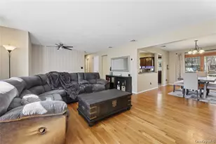635 S Pascack, Chestnut Ridge, NY 10977 - Photo 18