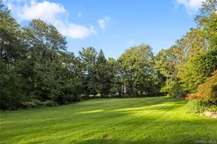 635 S Pascack, Chestnut Ridge, NY 10977 - Photo 2