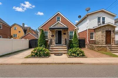 10238 85th Road, Richmond Hill, NY 11418 - Photo 2