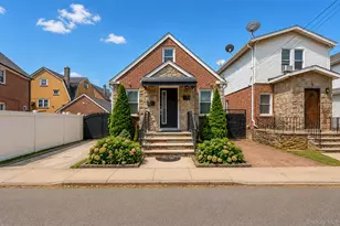 102-38 85th Rd, Richmond Hill, NY 11418 - Photo 2