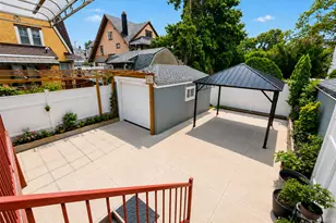 102-38 85th Rd, Richmond Hill, NY 11418 - Photo 24