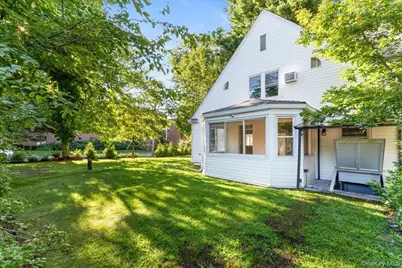 19 Gilchrest Road, Great Neck, NY 11021 - Photo 14