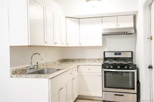3281 Tierney Pl, Bronx, NY 10465 - Photo 14