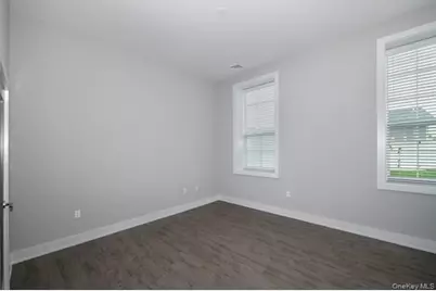 85101 Circle Drive #85-101, Central Islip, NY 11722 - Photo 6