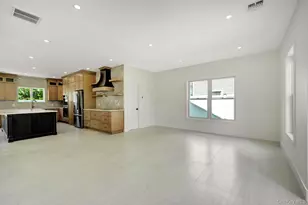 84 Rope Ln, Levittown, NY 11756 - Photo 14