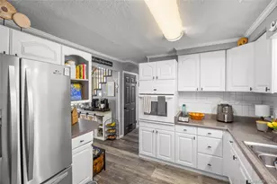 1430 12th St, West Babylon, NY 11704 - Photo 8