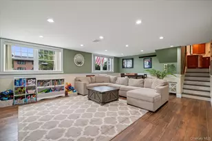 84 Cedar Dr, Farmingdale, NY 11735 - Photo 26
