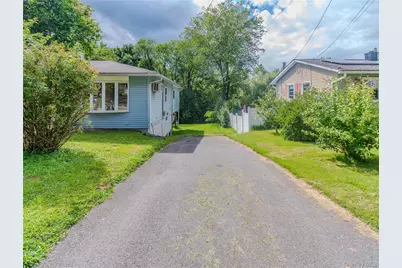 7 Fleetwood Drive, Newburgh, NY 12550 - Photo 4